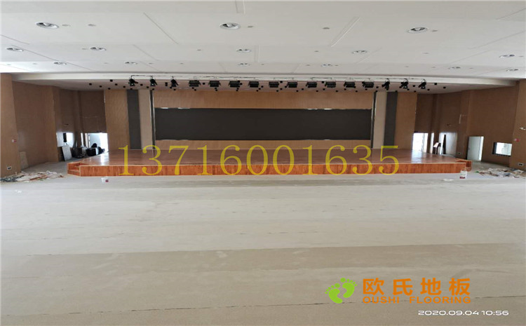 徐州市大馬路小學(xué)九龍湖分校禮堂舞臺(tái)木地板項(xiàng)目-歐氏運(yùn)動(dòng)木地板廠家
